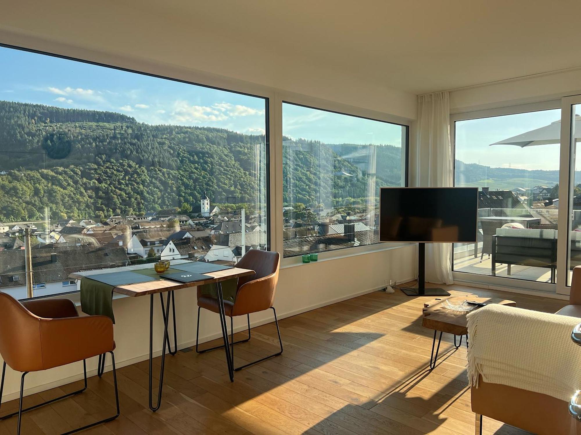 Weingut-Aparthotel Olinger Меринг Экстерьер фото